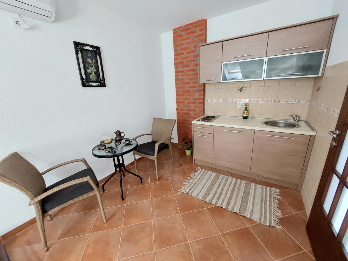 Apartman - Dobrota Sun Kotor Eksteriør billede